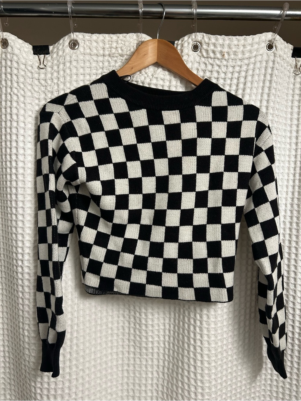 Checkered cropped sweater